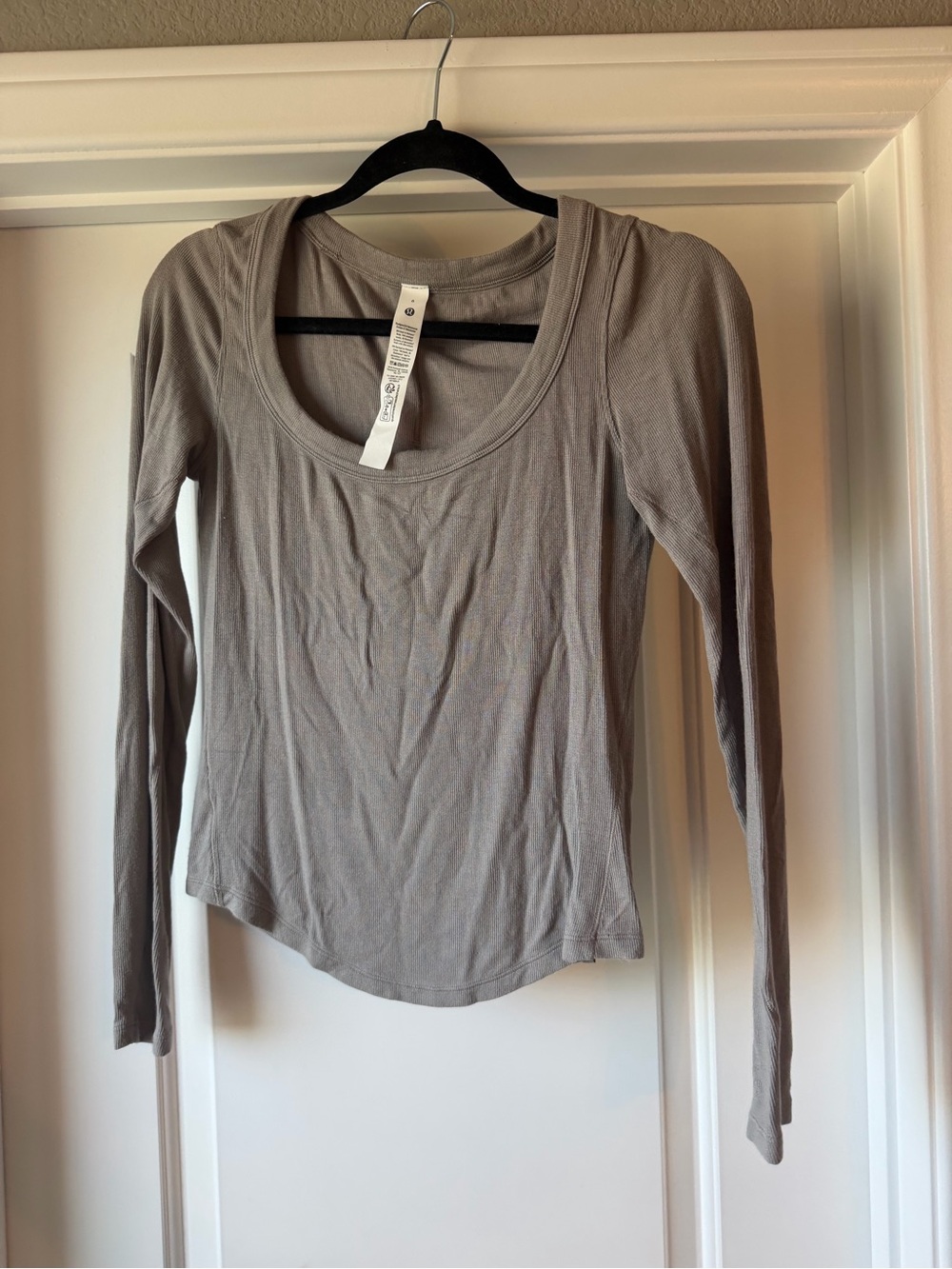 lululemon athletica Women's Long-Sleeve Scoop Neck Top in Taupe Gray